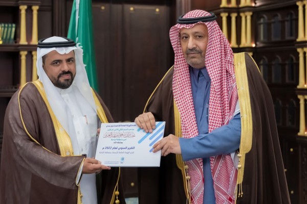 سمو أمير منطقة الباحة يستقبل مدير فرع الهيئة العامة للإحصاء بالمنطقة