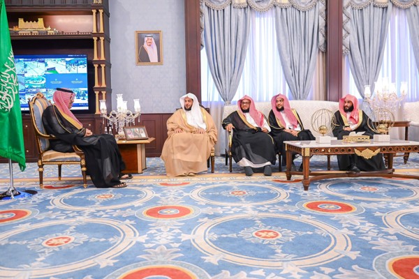 سمو أمير منطقة الباحة يستقبل رئيس محكمة الاستئناف المساعد بالمنطقة