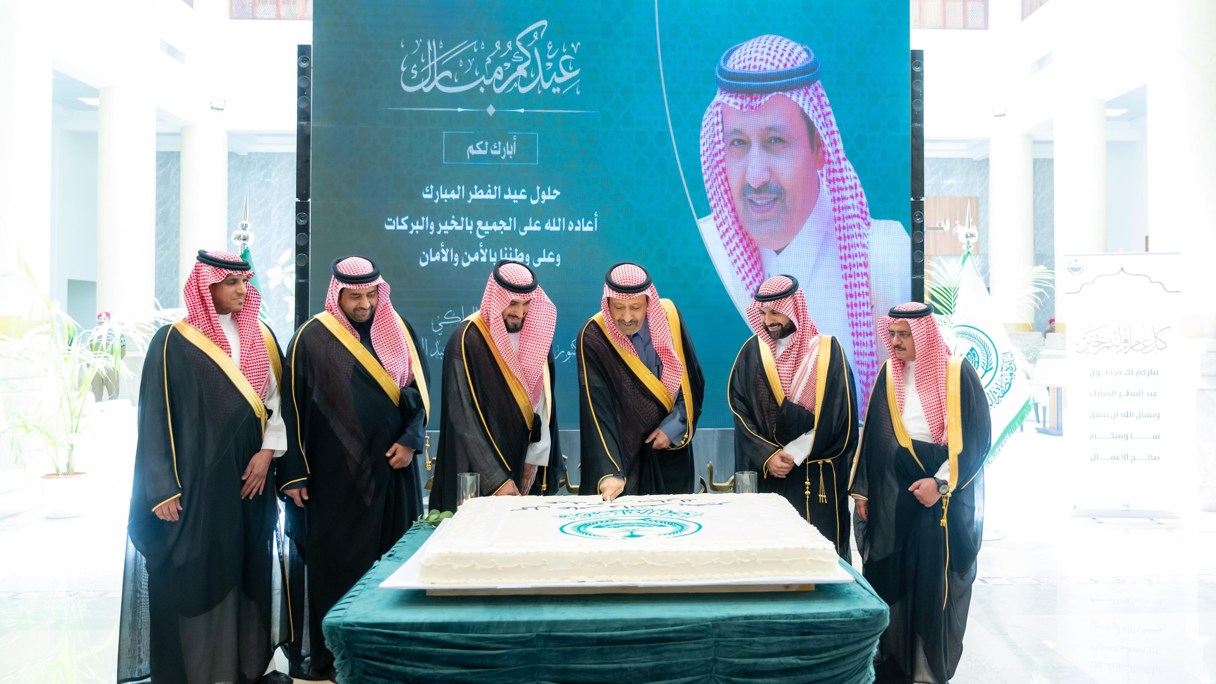 سمو أمير منطقة الباحة يستقبل منسوبي الإمارة وعدد من القيادات المهنئين بعيد الفطر المبارك